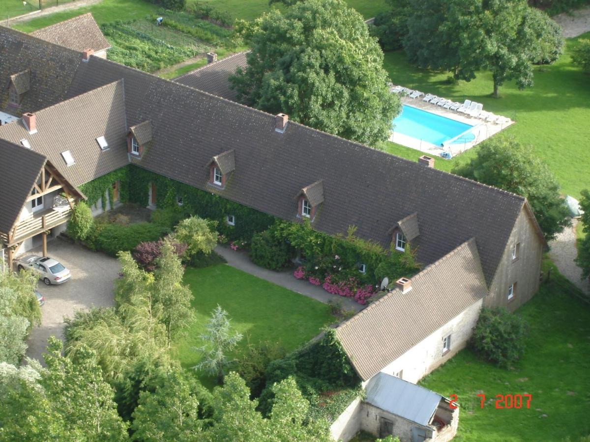 Beautiful Holiday Home With Pool Канів Екстер'єр фото