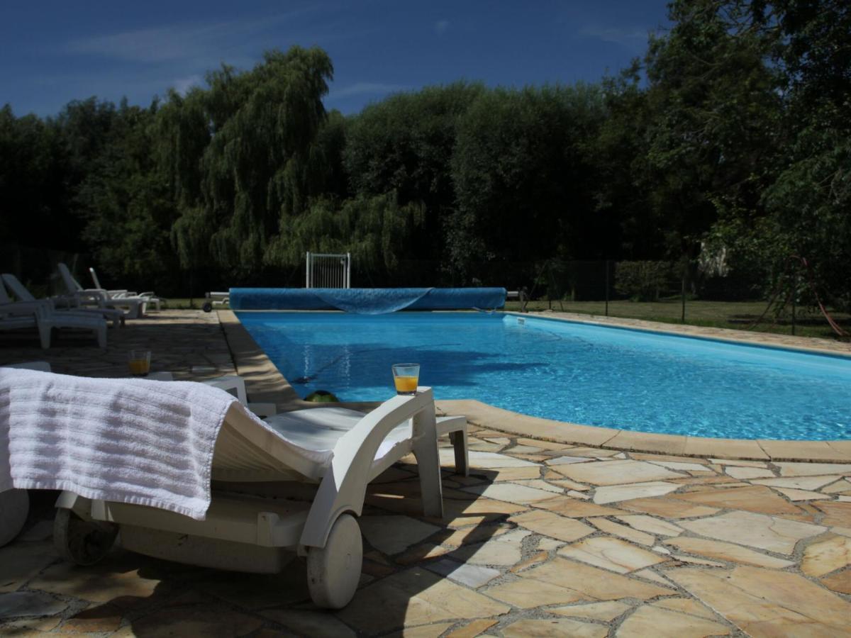 Beautiful Holiday Home With Pool Канів Екстер'єр фото