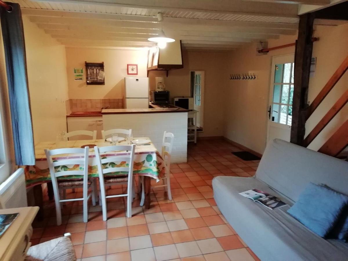Beautiful Holiday Home With Pool Канів Екстер'єр фото